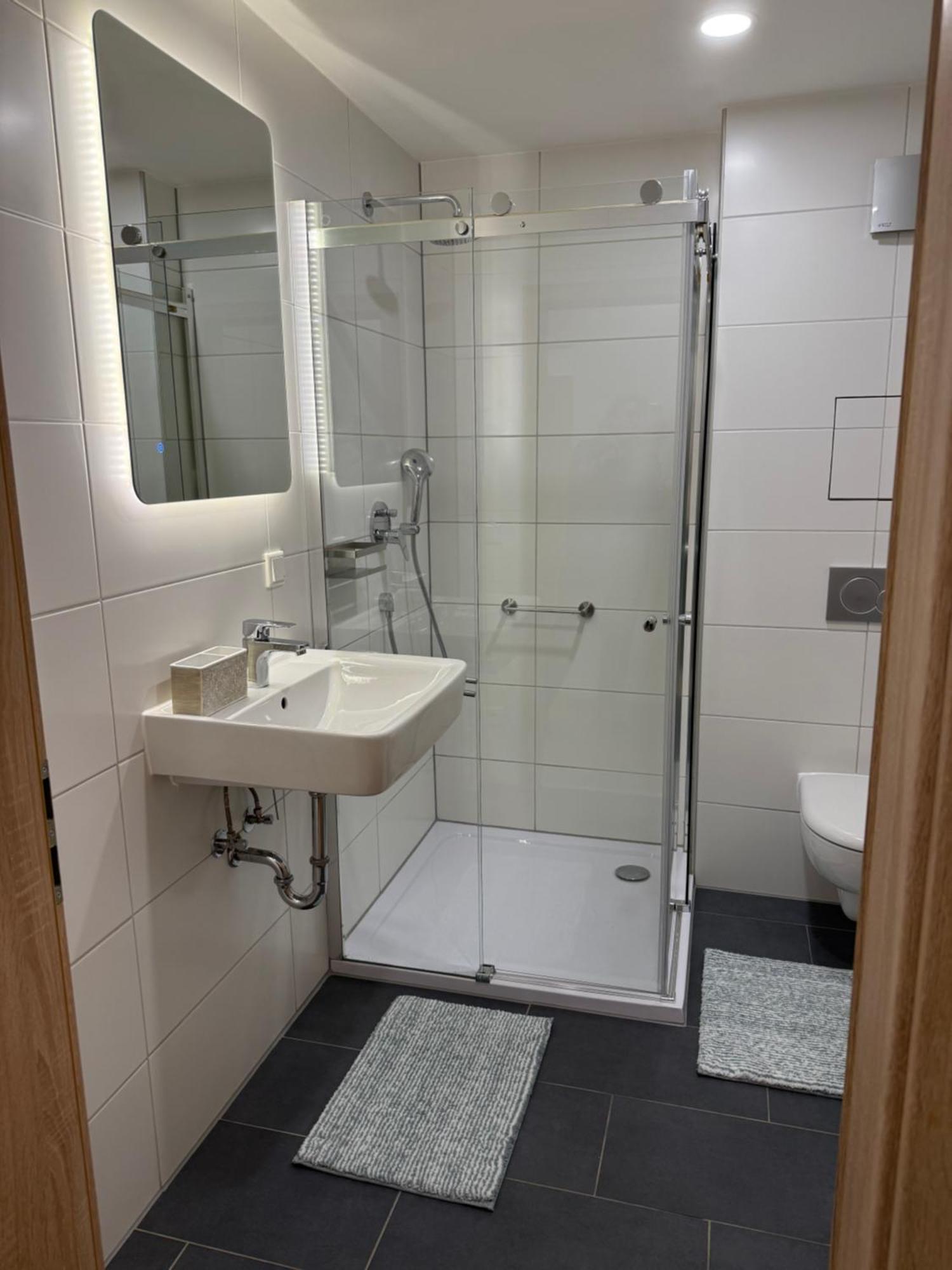 Moderne, Zentralgelegene 2 Zimmer Wohnung Nürnberg Exterior foto
